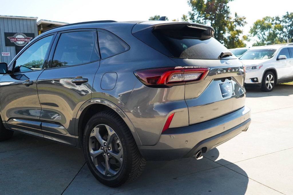 Used 2023 Ford Escape ST-Line w/ Tech Pack #1 AWD/4WD image 20