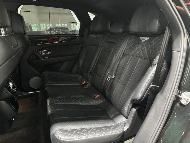 Used 2017 Bentley Bentayga AWD/4WD image 50