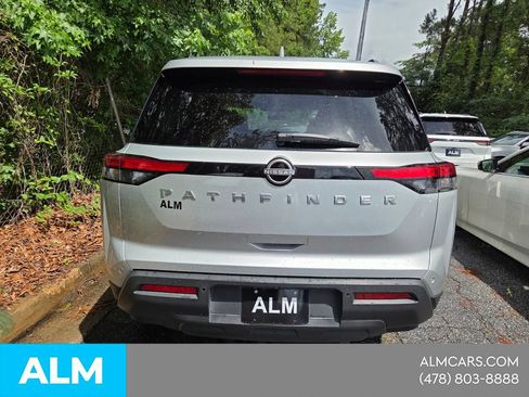Used 2025 Nissan Pathfinder SV FWD image 8