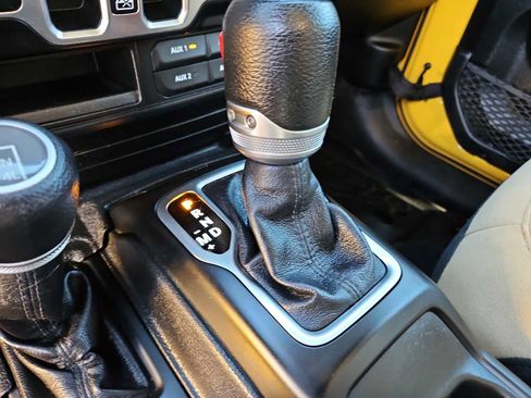 Used 2019 Jeep Wrangler Unlimited Sport S image 21