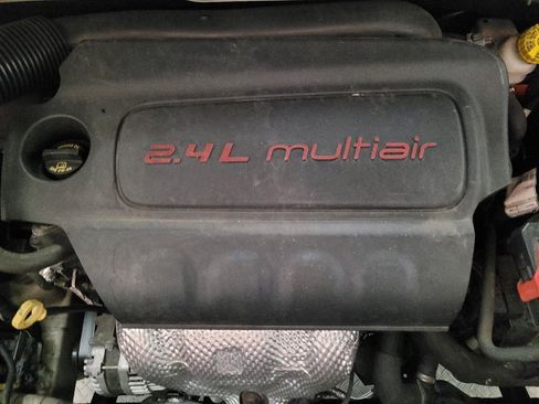 Used 2015 Jeep Renegade Latitude image 30