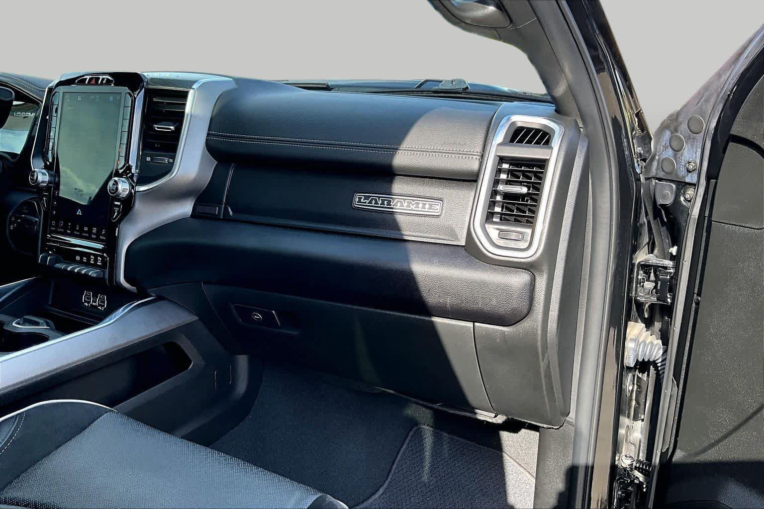 Used 2024 RAM 2500 Laramie w/ Night Edition AWD/4WD image 19