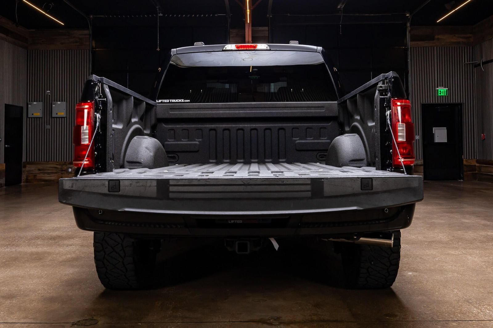 Used 2022 Ford F150 XLT w/ Equipment Group 302A High AWD/4WD image 8