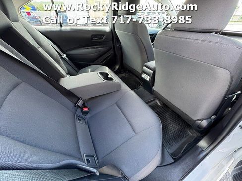 Used 2025 Toyota Corolla LE FWD image 15