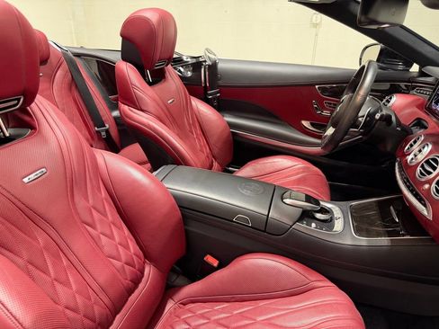 Used 2017 Mercedes-Benz S 63 AMG 4MATIC Cabriolet image 40