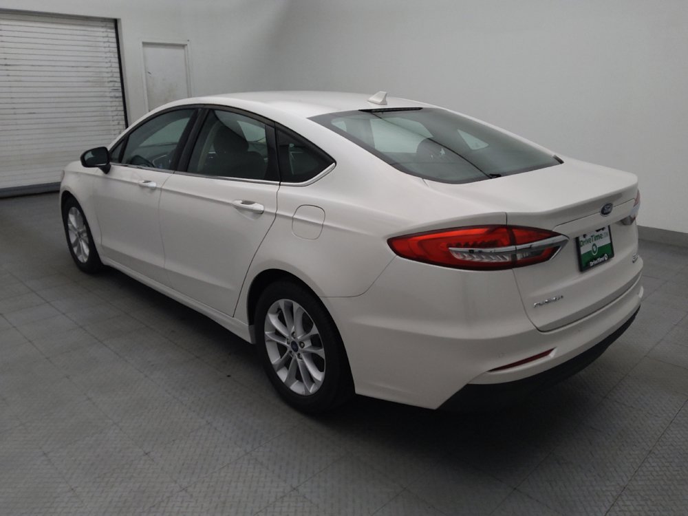 Used 2020 Ford Fusion SE FWD image 5