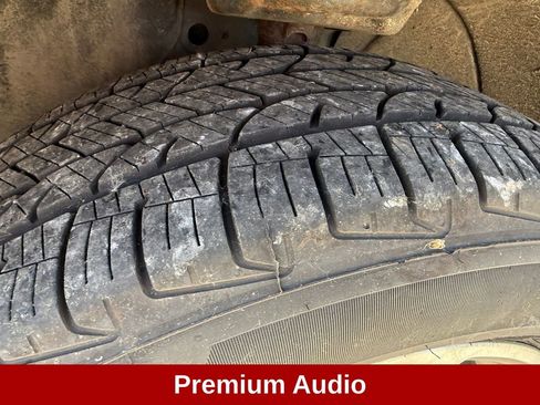 Used 2020 Chevrolet Equinox Premier AWD/4WD image 12