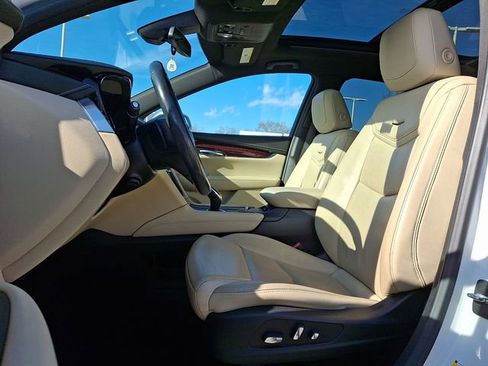 Used 2019 Cadillac XT5 Luxury image 12