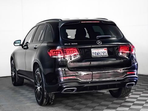 Certified 2022 Mercedes-Benz GLC 300 image 2