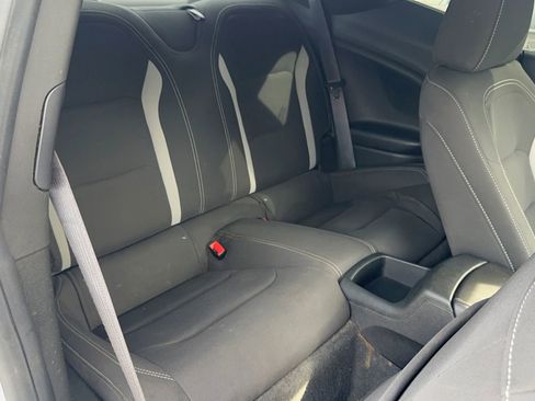 Used 2018 Chevrolet Camaro LT w/ RS Package image 9