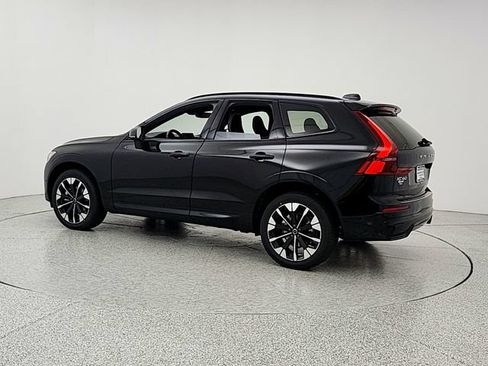 New 2027 Volvo XC60 B5 Plus AWD/4WD image 7