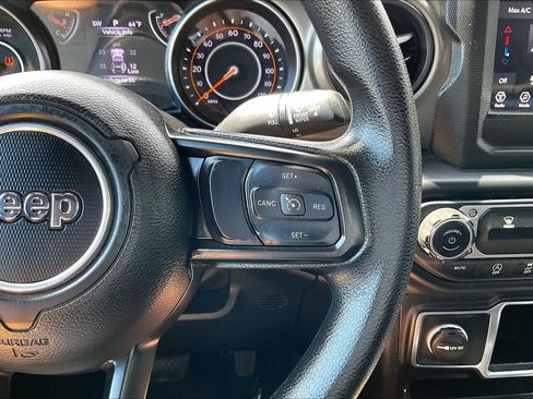 Used 2022 Jeep Wrangler Sport AWD/4WD image 25
