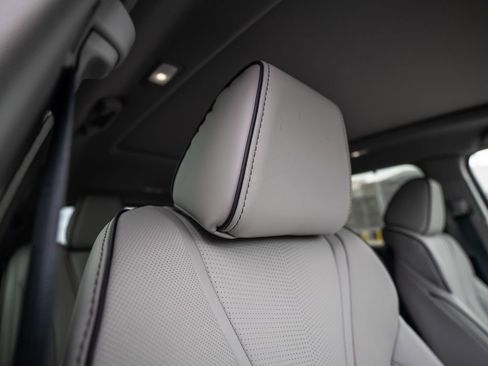 Certified 2023 Acura MDX SH-AWD w/ Advance Package image 19