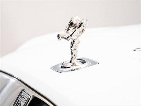 Used 2020 Rolls-Royce Wraith RWD image 6