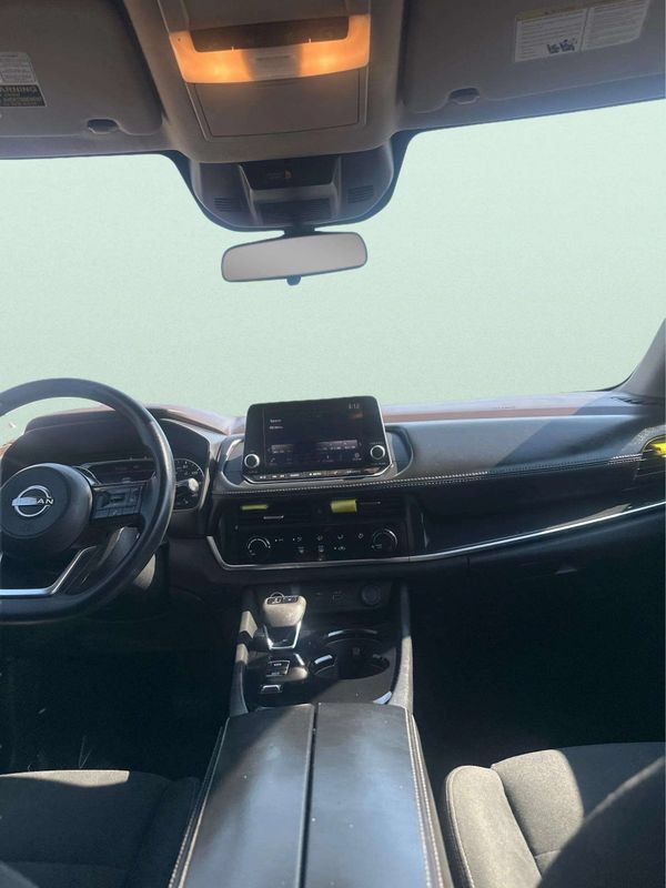 Used 2023 Nissan Rogue S FWD image 13