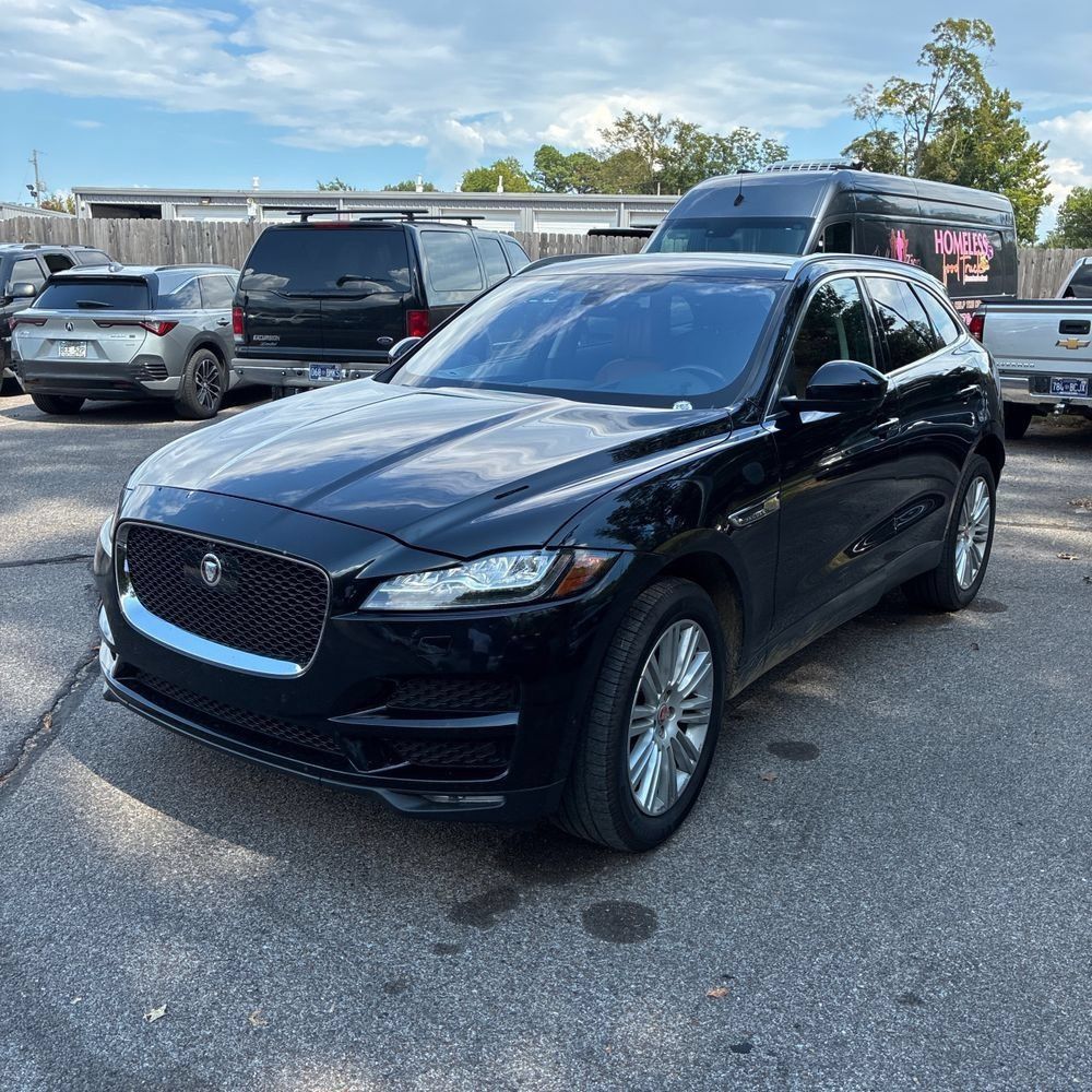 Used 2019 Jaguar F-PACE Portfolio AWD/4WD image 2