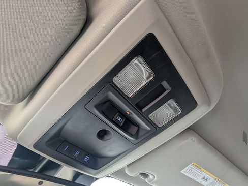 Used 2018 RAM 1500 Big Horn image 32