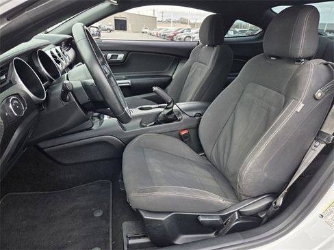 Certified 2019 Ford Mustang Coupe image 9