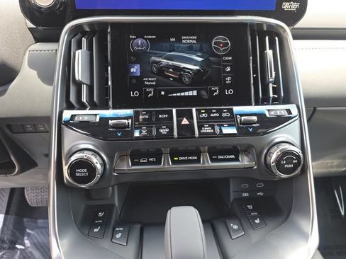 New 2026 Lexus LX 700h Overtrail AWD/4WD image 28