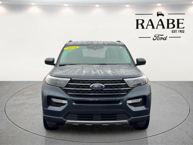 Used 2024 Ford Explorer XLT w/ Equipment Group 202A AWD/4WD image 2