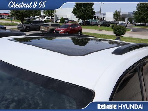Used 2024 Jeep Grand Cherokee Limited 4xe AWD/4WD image 14