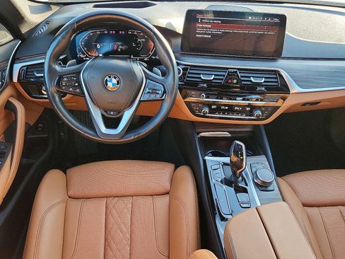 Certified 2023 BMW 540i xDrive w/ Premium Package image 11