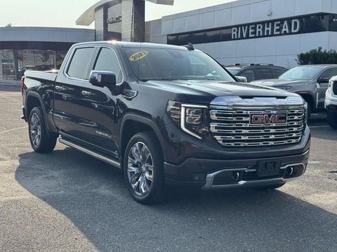 Used 2023 GMC Sierra 1500 Denali w/ Denali Reserve Package AWD/4WD image 2