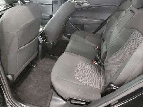 Used 2025 Kia Sportage LX image 22