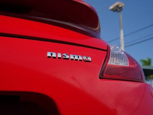 Used 2015 Nissan 370Z NISMO RWD image 34