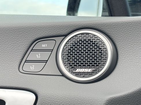 New 2025 Hyundai Sonata Limited image 23