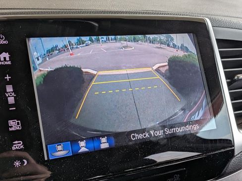 Used 2018 Honda Pilot EX-L image 11