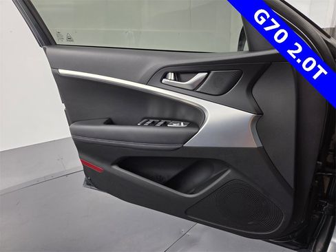 Used 2023 Genesis G70 2.0T image 30