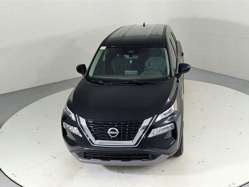 Certified 2023 Nissan Rogue SV image 14