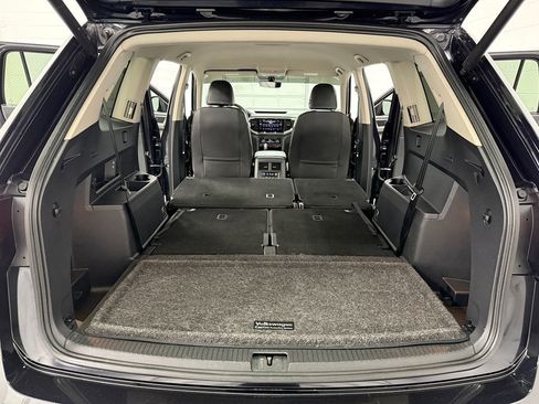 Used 2023 Volkswagen Atlas SE AWD/4WD image 30