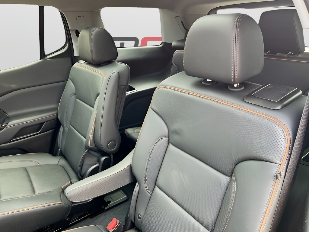 Used 2023 GMC Acadia AT4 w/ LPO, Floor Liner Package AWD/4WD image 25