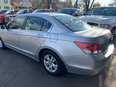 Used 2010 Honda Accord LX-P image 4