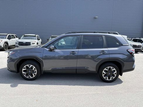 Used 2026 Subaru Forester Premium AWD/4WD image 7