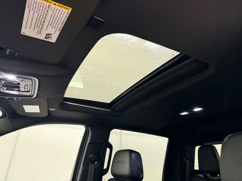 Used 2025 GMC Sierra 3500 AT4 w/ AT4 Premium Plus Package image 22