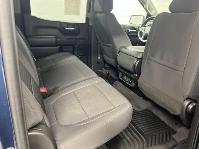 Used 2022 Chevrolet Silverado 1500 LT AWD/4WD image 21