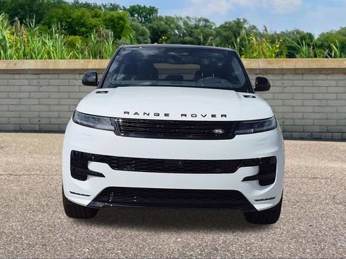 New 2026 Land Rover Range Rover Sport Dynamic SE AWD/4WD image 2