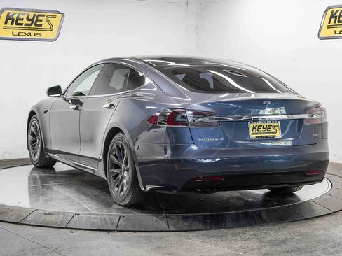 Used 2019 Tesla Model S 100D AWD/4WD image 2