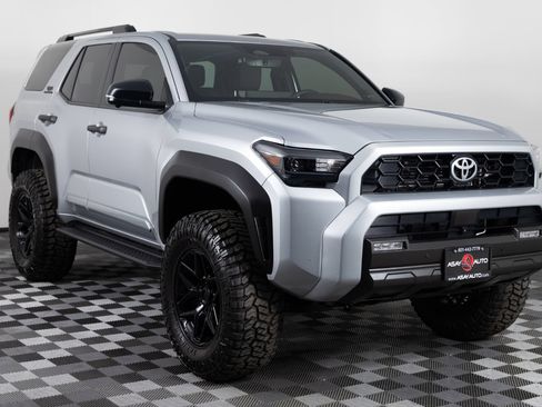 Used 2026 Toyota 4Runner TRD Off-Road Premium AWD/4WD image 11