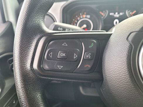 Used 2024 Jeep Gladiator Sport image 26