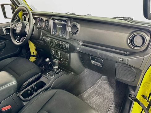 Used 2023 Jeep Gladiator Sport AWD/4WD image 26