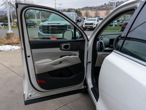 New 2026 Kia Sorento EX image 16
