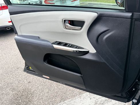 Used 2015 Toyota Avalon XLE Touring image 22