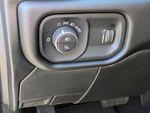 New 2026 RAM 2500 Big Horn AWD/4WD image 15