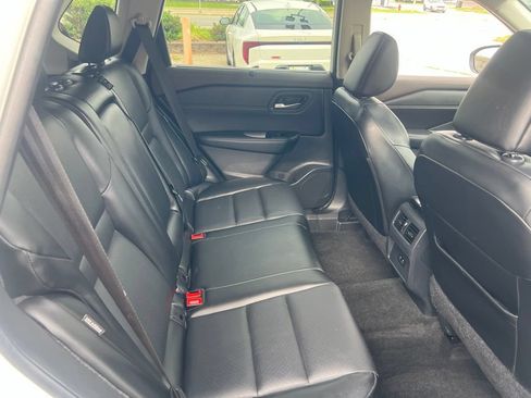 Used 2023 Nissan Rogue SV w/ SV Premium Package AWD/4WD image 15