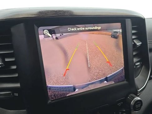 Used 2019 RAM 1500 Laramie AWD/4WD image 27