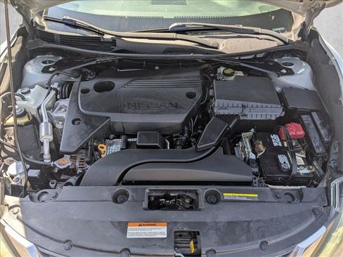 Used 2016 Nissan Altima 2.5 SR w/ LED Appearance Package FWD image 21